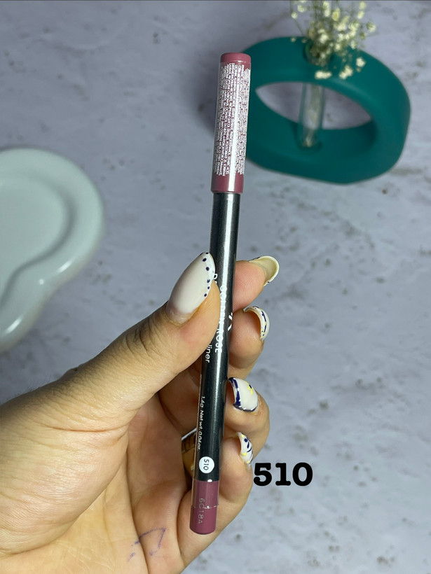 خط لب گلدن مدل DREAM LIPS با بافت نرم و مخملی-اورجینال