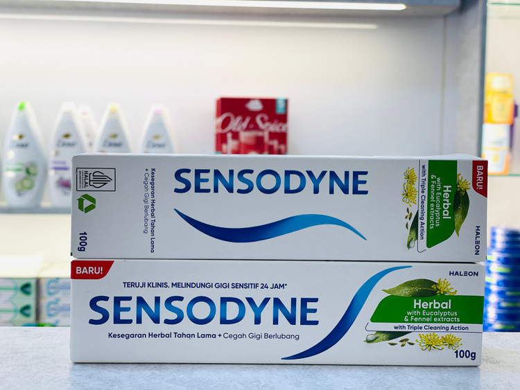 خمیردندان سنسوداین Herbal با عصاره اکالیپتوس و رازیانه – Sensodyne Herbal 100g